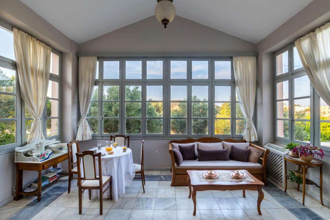 Dellagracia Mansion In Poseidonia Syros Βίλα Ποσειδωνία Εξωτερικό φωτογραφία